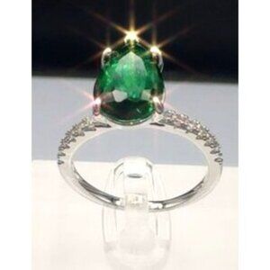 Sterling Silver Green Gemstone Pear Cut Ring Size 8